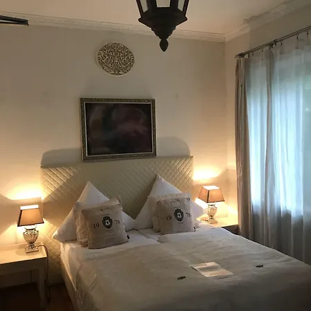 Hotel Am Volksgarten
