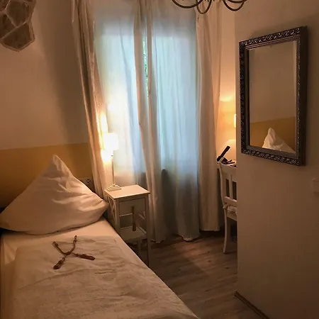 Am Volksgarten Hotel 3*