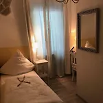 Am Volksgarten Hotel 3*