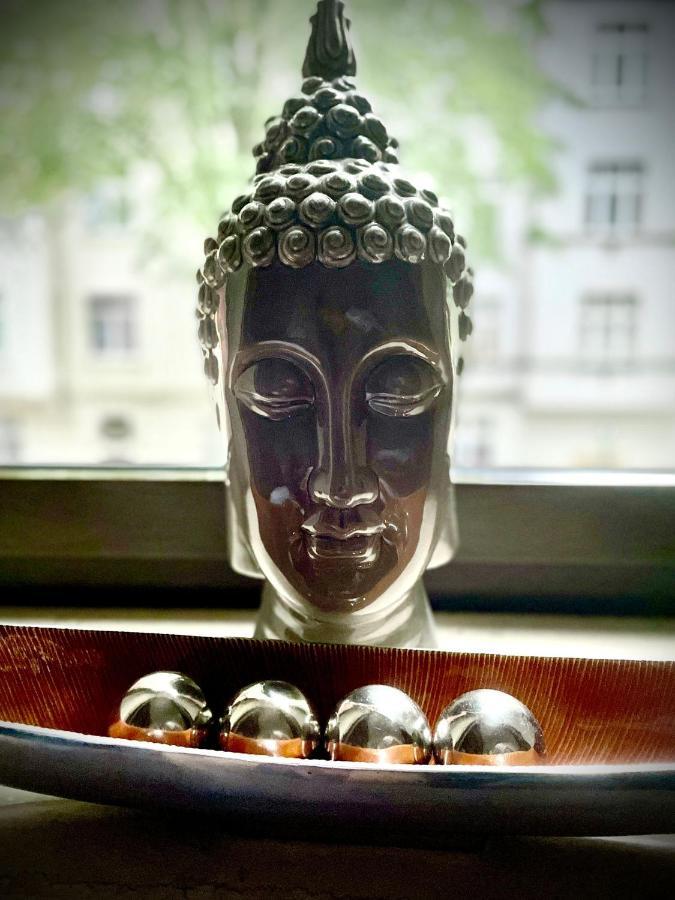 Am Volksgarten 3* Düsseldorf