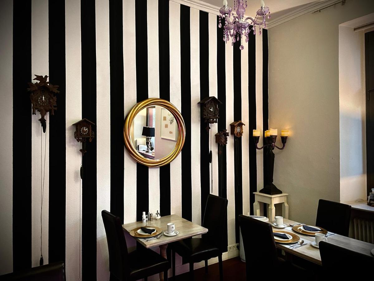 Am Volksgarten 3* Düsseldorf