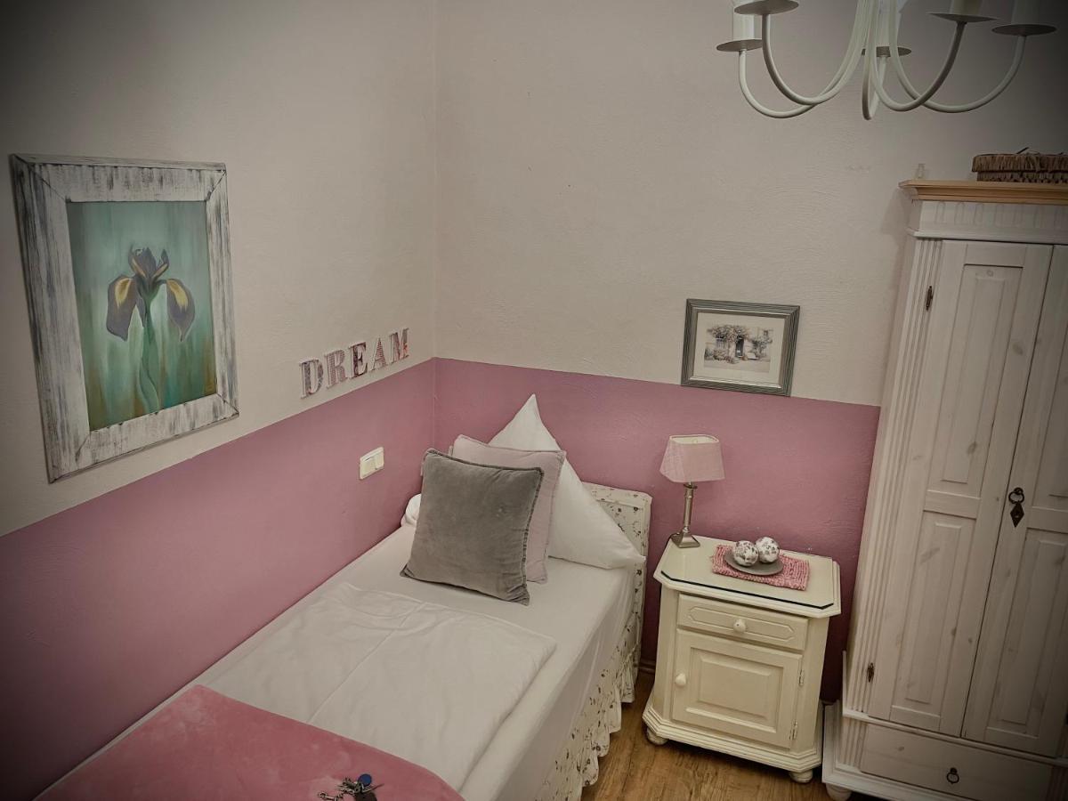 Am Volksgarten 3* Düsseldorf